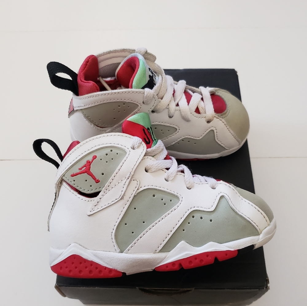 Jordan 7 Retro Kids Sneakers β Classic Basketball Shoes